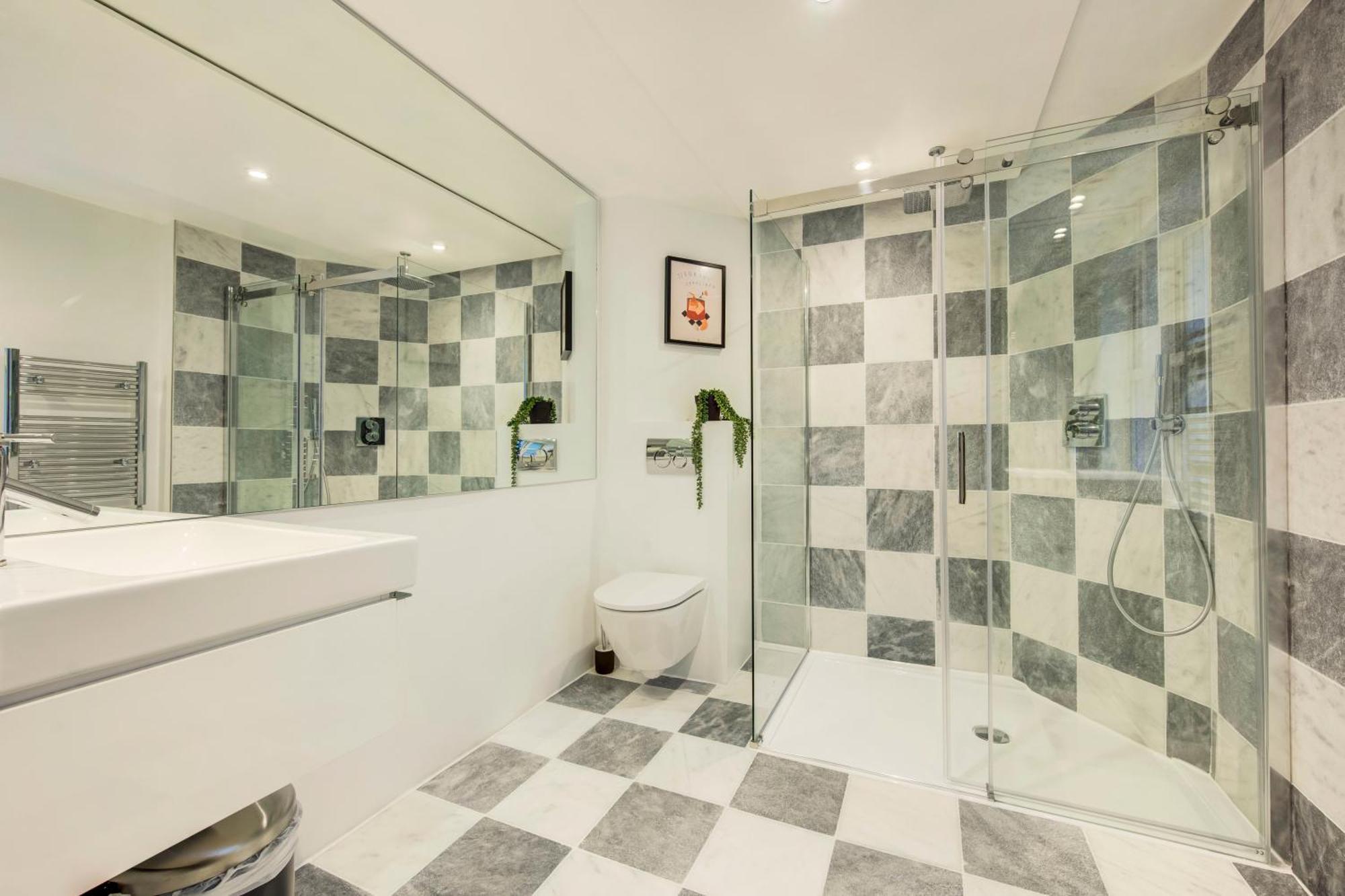 Prime Location Marylebone 4 Bed Designer Flat Appartamento *