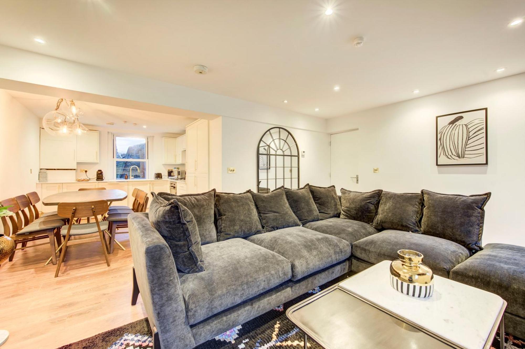 Prime Location Marylebone 4 Bed Designer Flat * Londra